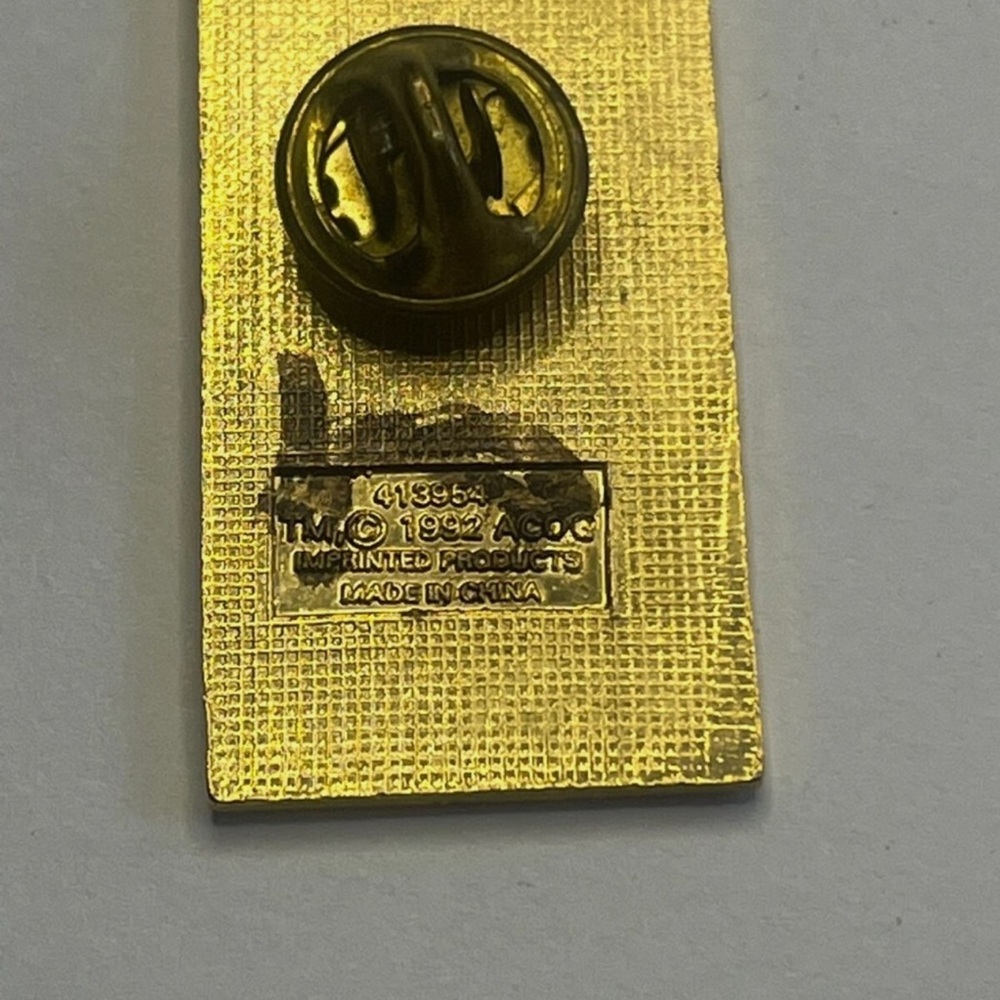 AC/DC Gold Pin - Picture 2 of 2
